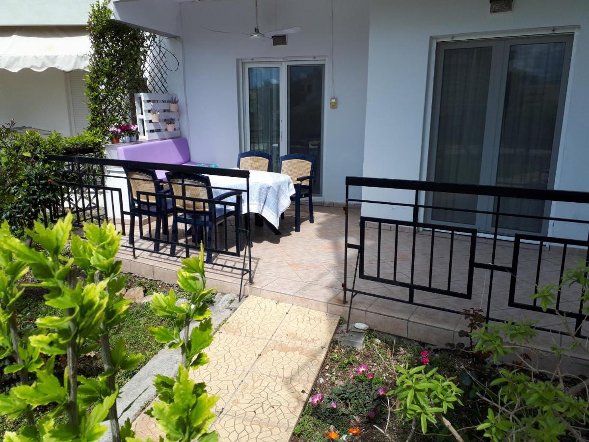 Iraklitsa Bay Apartment Nea Iraklitsa Bagian luar foto
